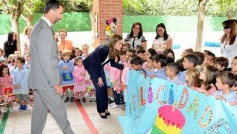 Los Príncipes de Asturias inauguran el curso escolar en Fuensalida, en Toledo